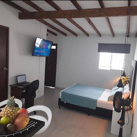Vip Apartasuites Rosales Medellín Exterior foto
