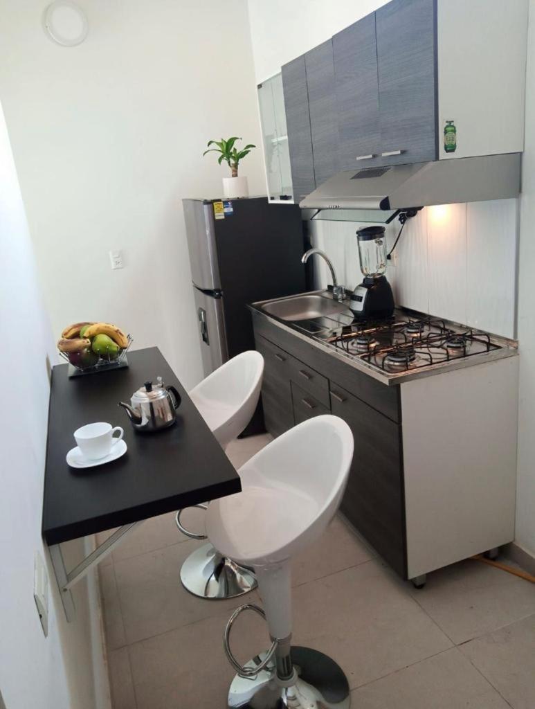 Vip Apartasuites Rosales Medellín Exterior foto